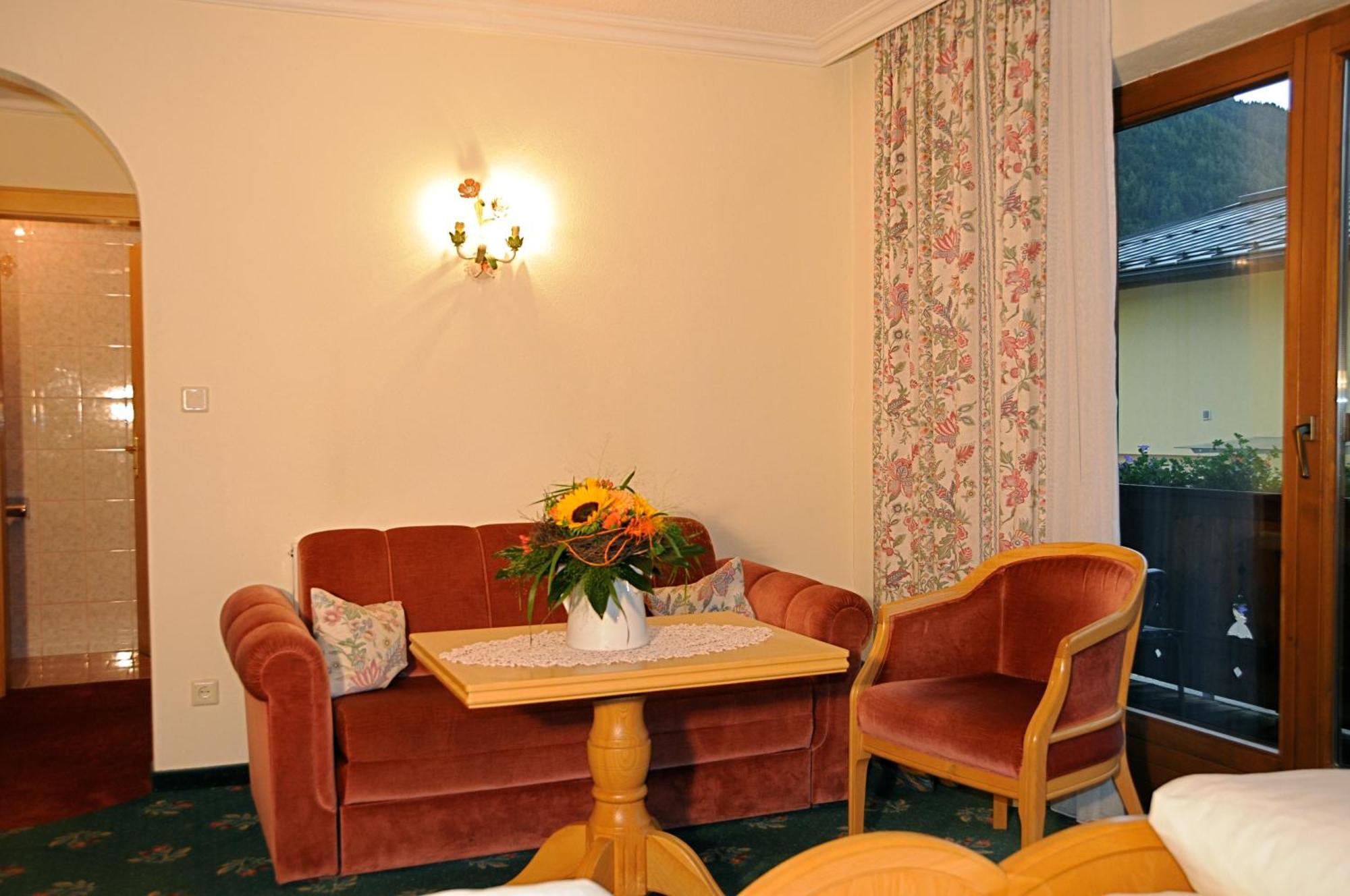 Hotel Neuwirt Brandenberg Ruang foto